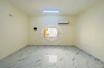 شقة - غرفة نوم - 1 حمام للايجار في شارع المطار القديم - طريق المطار القديم - الدوحة