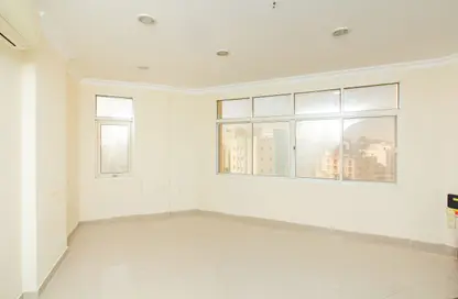 Apartment - 3 Bedrooms - 2 Bathrooms for rent in Hiteen Street - Al Muntazah - Doha