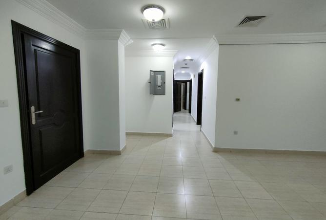 966880 - Property Image 3