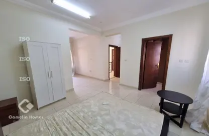 مجمع سكني - 6 غرف نوم - 7 حمامات للايجار في شارع  بو هامو - أبو هامور - الدوحة