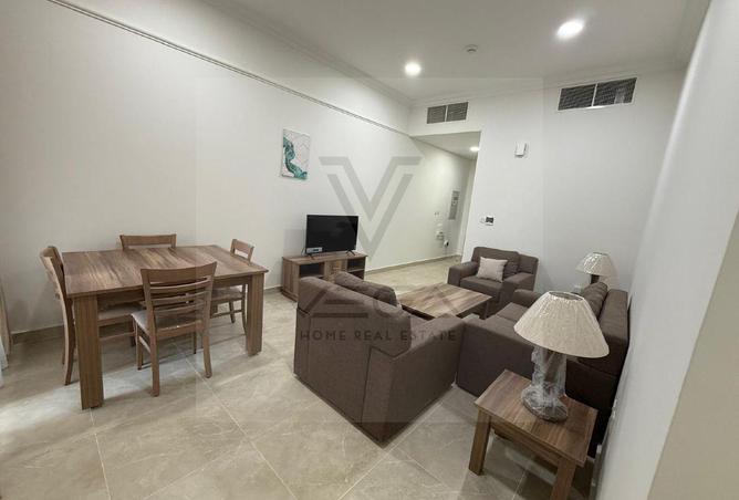 990236 - Property Image 2