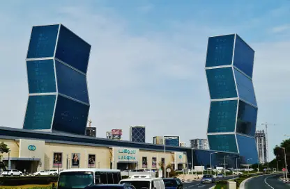 Apartment - 2 Bedrooms - 4 Bathrooms for rent in Zig Zag Tower A - Zig Zag Towers - West Bay - Doha