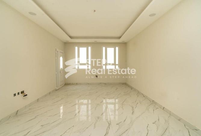 926878 - Property Image 2