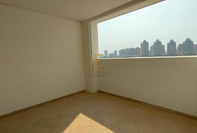 945181 - Property Image 3