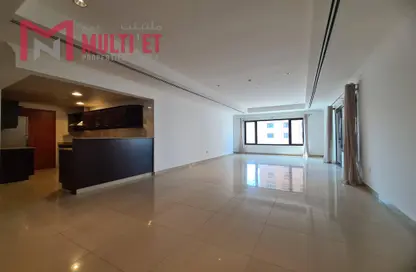 Apartment - 1 Bedroom - 2 Bathrooms for rent in East Porto Drive - Porto Arabia - The Pearl Island - Doha Apartment - 1 Bedroom - 2 Bathrooms for rent in East Porto Drive - Porto Arabia - The Pearl Island - Doha