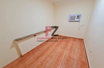 شقة - 2 غرف نوم - 2 حمامات للايجار في فريج عبد العزيز - فريج عبد العزيز - الدوحة