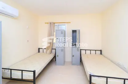 Labor Camp - Studio for rent in Al Khor Community - Al Khor