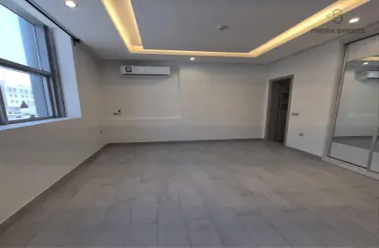 Apartment - 2 Bedrooms - 3 Bathrooms for rent in Al Nasr Street - Al Nasr - Doha