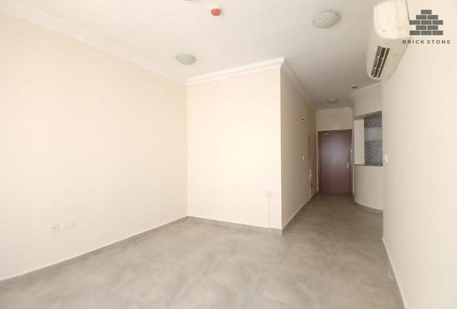 913178 - Property Image 3