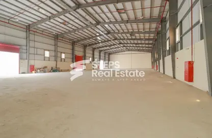 Warehouse - Studio for rent in East Industrial Street - Birkat Al Awamer - Al Wakra