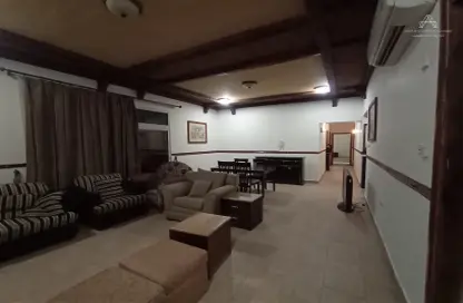 Apartment - 3 Bedrooms - 3 Bathrooms for rent in Al Mansoura - Al Mansoura - Doha