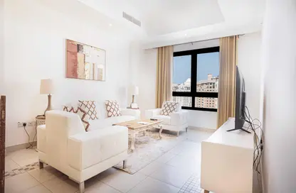 Apartment - 1 Bedroom - 2 Bathrooms for rent in Marina Gate - Porto Arabia - The Pearl Island - Doha