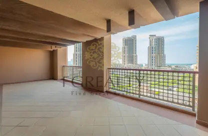 Apartment - 2 Bedrooms - 2 Bathrooms for sale in West Porto Drive - Porto Arabia - The Pearl Island - Doha
