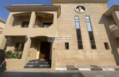 مجمع سكني - 3 غرف نوم - 3 حمامات للايجار في شارع النعيجة - غرب الهلال - الهلال - الدوحة