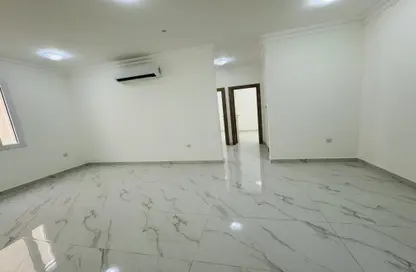شقة - 2 غرف نوم - 2 حمامات للايجار في بن عمران - فريج بن عمران - الدوحة