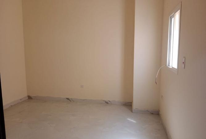 927663 - Property Image 2