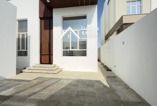 998001 - Property Image 2