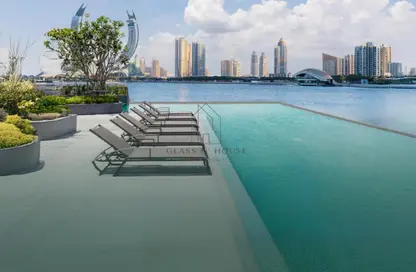 Apartment - 2 Bedrooms - 3 Bathrooms for sale in Marina Residences 195 - Marina District - Lusail