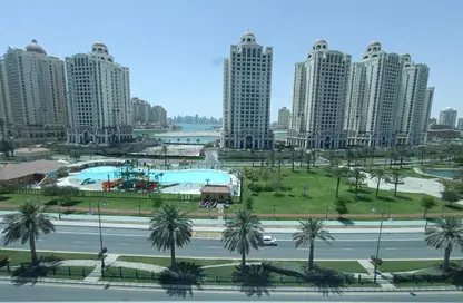 Apartment - 3 Bedrooms - 4 Bathrooms for rent in Giardino Gardens - Giardino Villas - The Pearl Island - Doha
