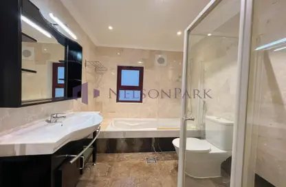 Bathroom image for: Villa - 6 Bedrooms - 6 Bathrooms for rent in East Gate - West Bay Lagoon - Doha, Image 1