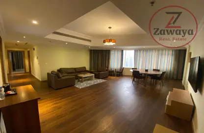 Apartment - 3 Bedrooms - 3 Bathrooms for rent in Diplomatic Street - West Bay - Doha