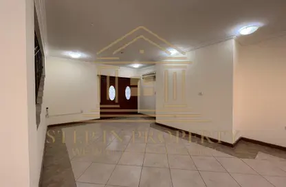 Villa - 4 Bedrooms - 6 Bathrooms for rent in Bu Hamour Street - Abu Hamour - Doha