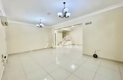 Apartment - 4 Bedrooms - 4 Bathrooms for rent in Al Markhiya Street - Al Markhiya - Doha