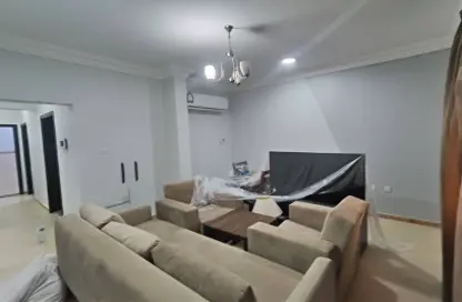 Apartment - 2 Bedrooms - 2 Bathrooms for rent in Al Mansoura - Al Mansoura - Doha