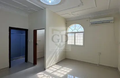 Apartment - Studio - 1 Bathroom for rent in Onaiza Street - Diplomatic Area - Doha