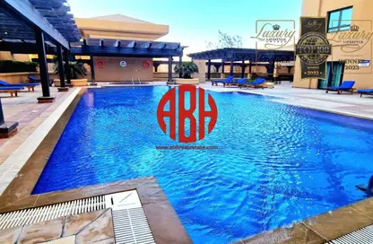 Apartment - 1 Bedroom - 2 Bathrooms for sale in East Porto Drive - Porto Arabia - The Pearl Island - Doha Apartment - 1 Bedroom - 2 Bathrooms for sale in East Porto Drive - Porto Arabia - The Pearl Island - Doha