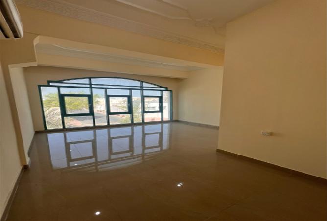 937956 - Property Main Image