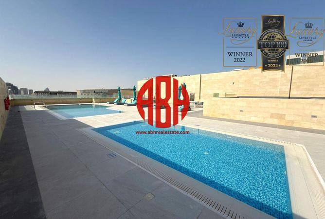 924573 - Property Image 2