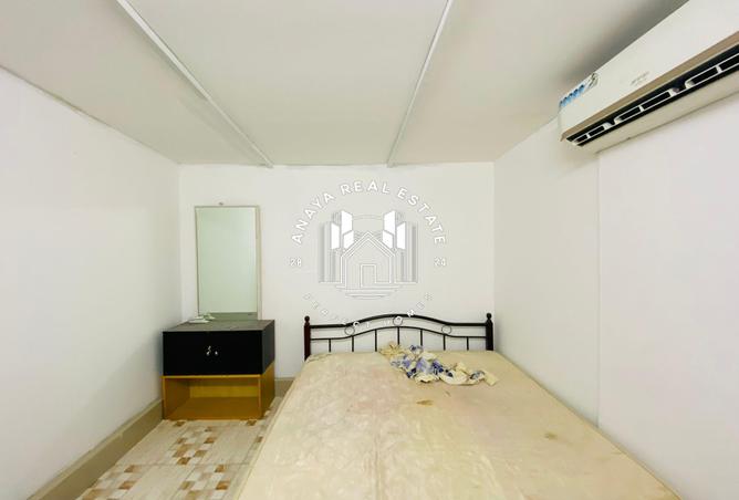 975567 - Property Image 3