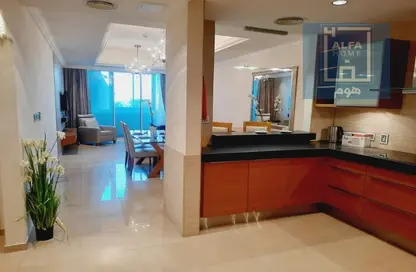 صورة لـ مطبخ شقة - غرفة نوم - 1 حمام للايجار في فيفا غرب - فيفا بحرية - جزيرة اللؤلؤة - الدوحة ، صورة رقم 1