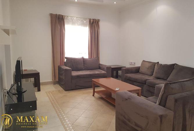 990799 - Property Image 2