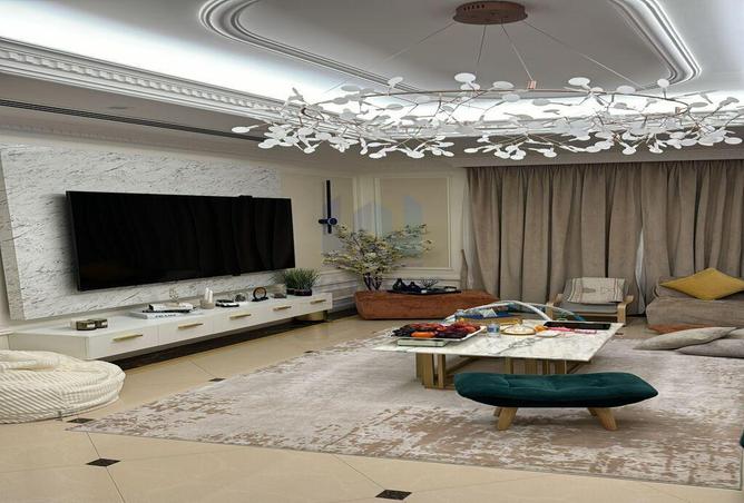 963613 - Property Image 2