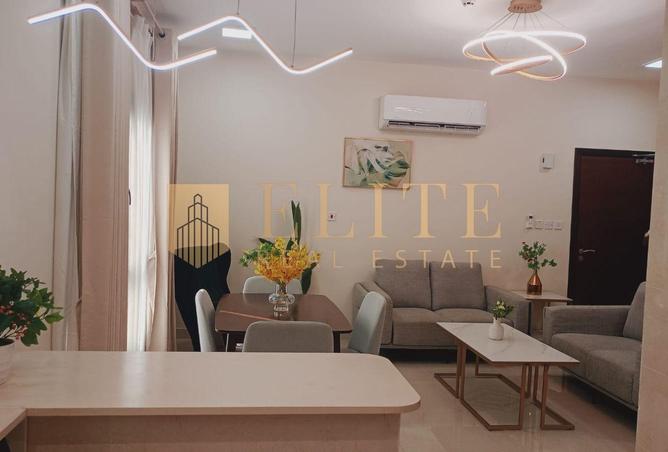 971160 - Property Image 3