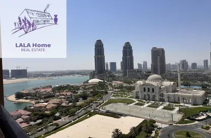 Apartment - 2 Bedrooms - 3 Bathrooms for sale in West Porto Drive - Porto Arabia - The Pearl Island - Doha