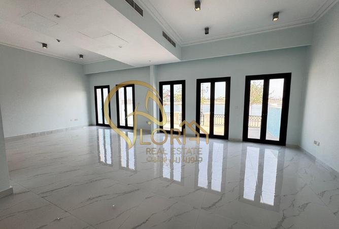 974783 - Property Image 2