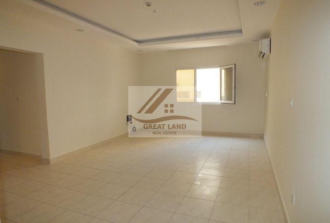 950470 - Property Image 2