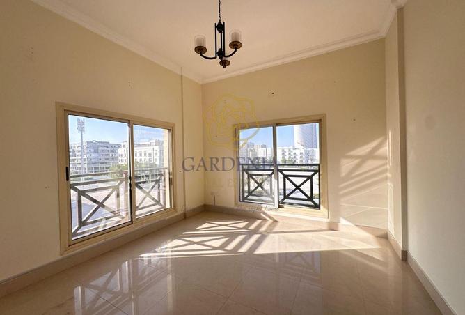 1001392 - Property Image 2