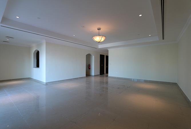 955783 - Property Image 3