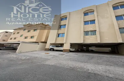 Whole Building - 2 Bathrooms for sale in Madinat Khalifa - Doha