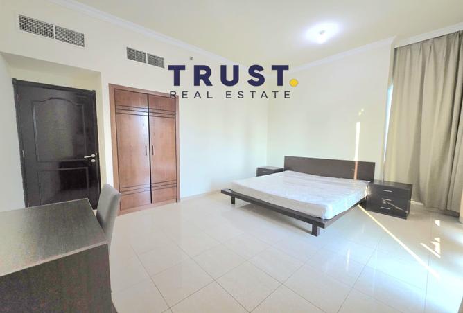 983125 - Property Image 2