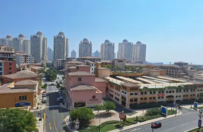 شقة - 2 غرف نوم - 2 حمامات للايجار في 21 تاور - بورتو أرابيا - جزيرة اللؤلؤة - الدوحة