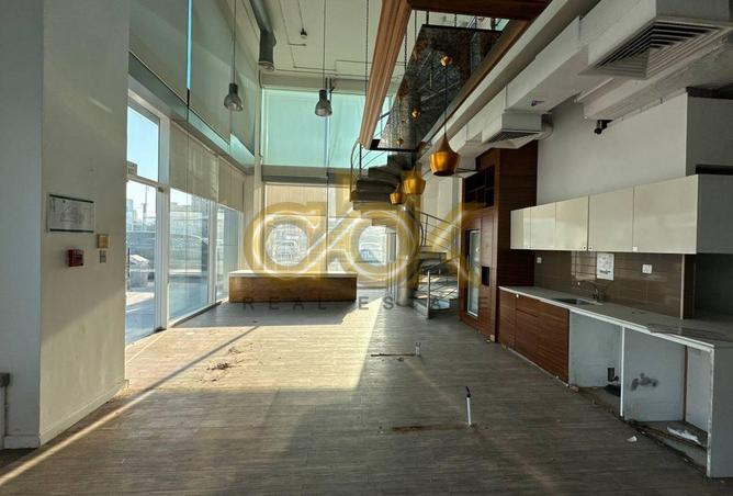 984707 - Property Image 2