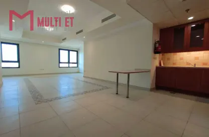 Apartment - Studio - 1 Bathroom for rent in East Porto Drive - Porto Arabia - The Pearl Island - Doha Apartment - Studio - 1 Bathroom for rent in East Porto Drive - Porto Arabia - The Pearl Island - Doha