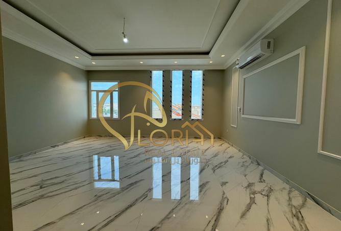 936332 - Property Image 2