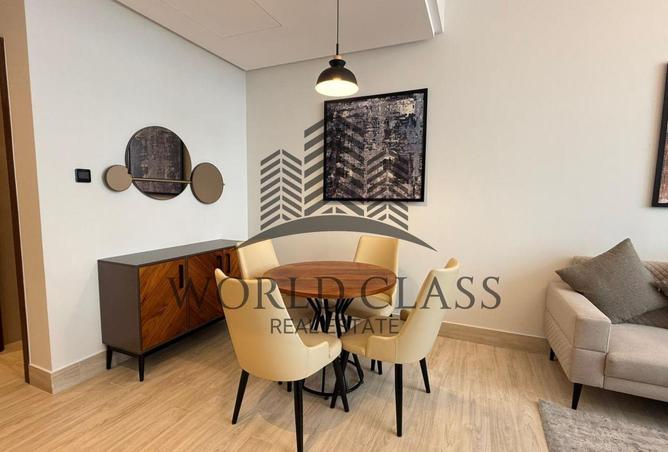 989423 - Property Image 2