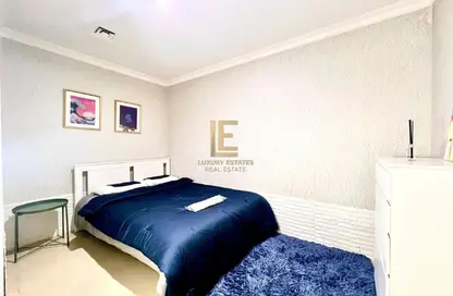 Apartment - 1 Bedroom - 2 Bathrooms for sale in East Porto Drive - Porto Arabia - The Pearl Island - Doha Apartment - 1 Bedroom - 2 Bathrooms for sale in East Porto Drive - Porto Arabia - The Pearl Island - Doha